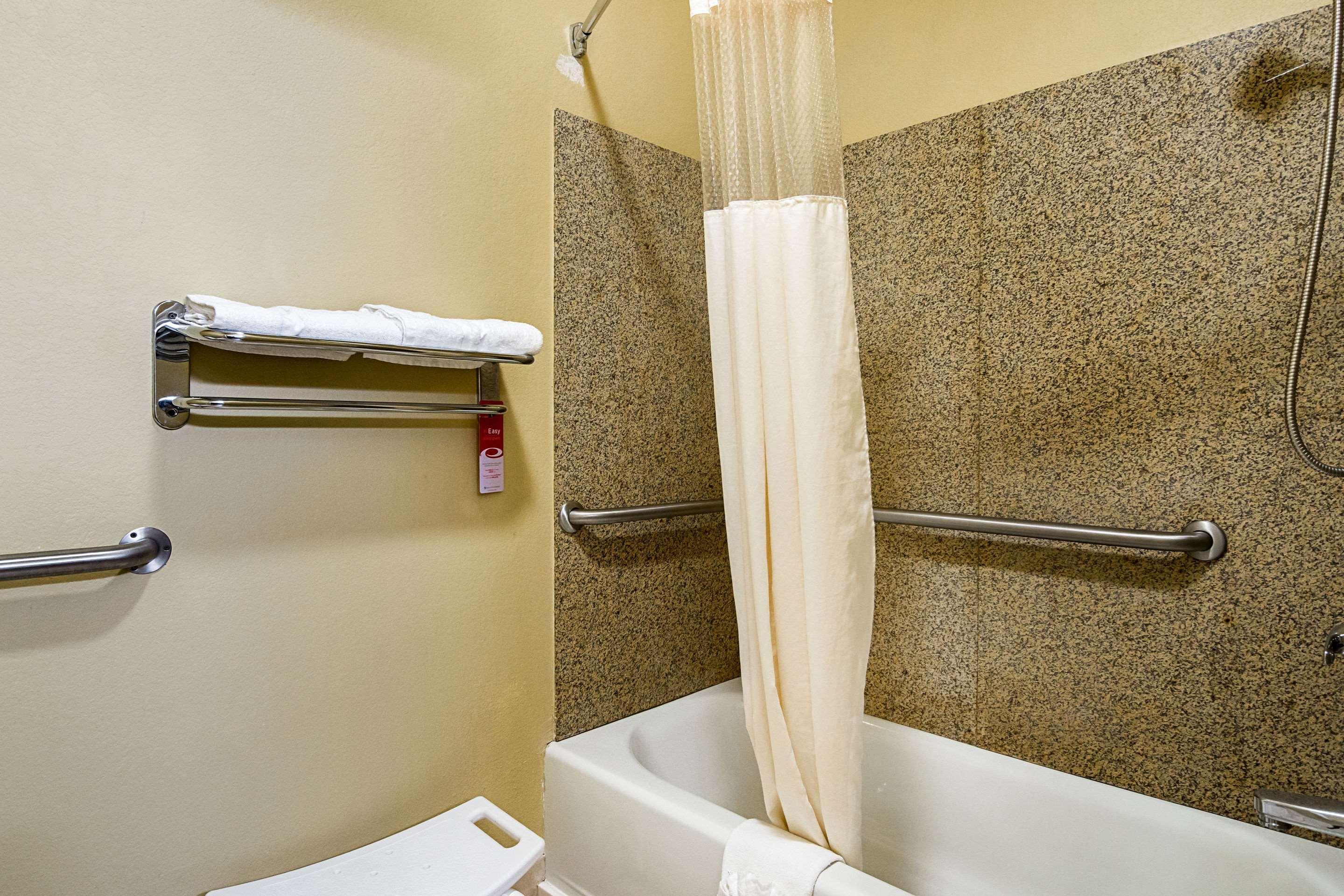 Econo Lodge Inn & Suites Bryant Dış mekan fotoğraf