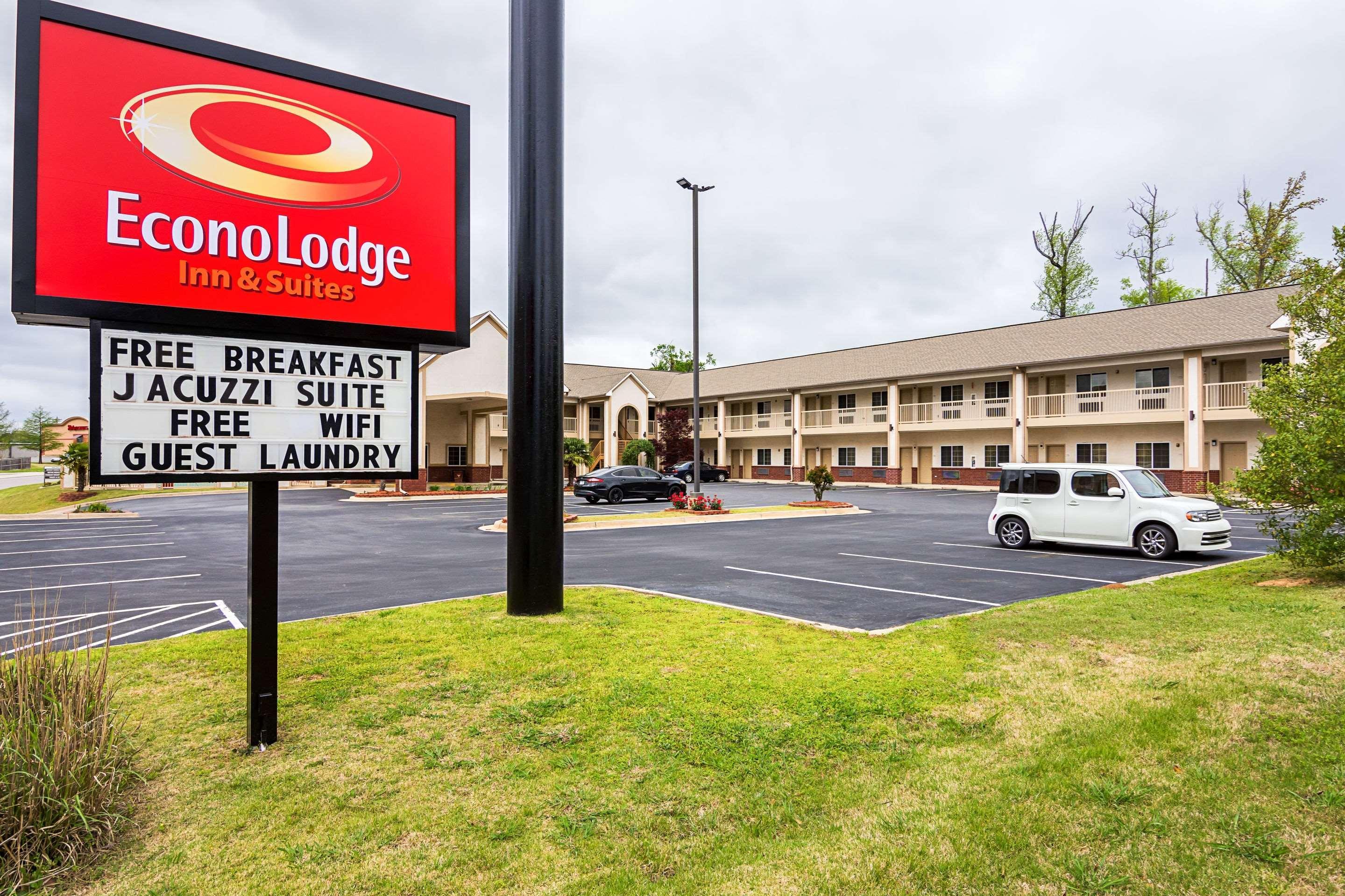 Econo Lodge Inn & Suites Bryant Dış mekan fotoğraf